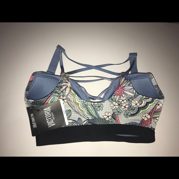 Victoria’s Secret sports bra 32DD - Picture 2 of 2